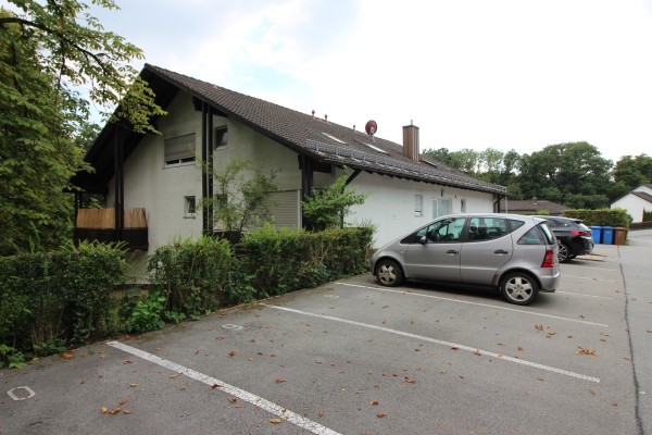 gepflegte 3 Zi.-Maisonette-Wohnung in ruhiger Lage Vilshofens, Balkon, Garage, Stellplatz, EBK