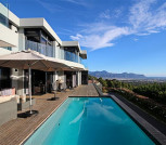 Ansicht Pooldeck und Ausblick