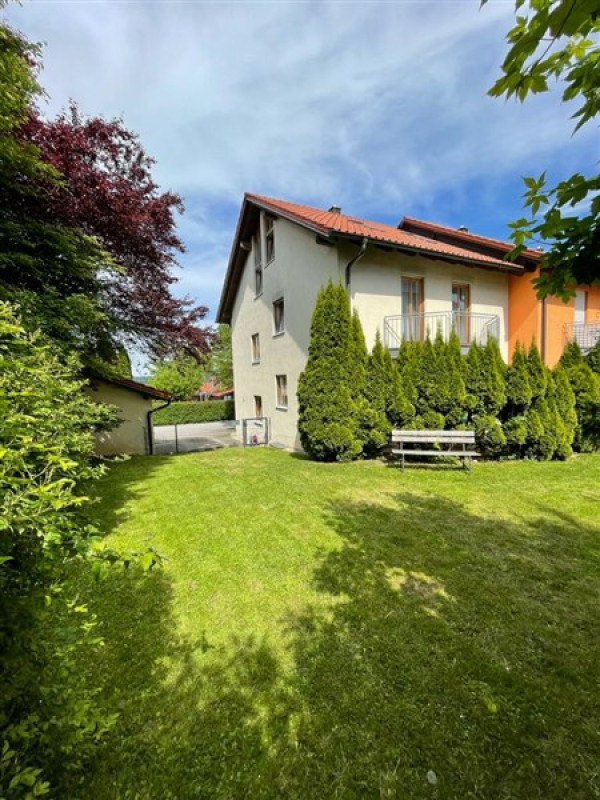 VERKAUFT! Reiheneckhaus mit Garage: tolle Lage und viel Platz! - direkt in Vilshofen