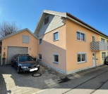 Haus und Garage