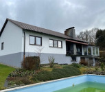 Haus und Pool