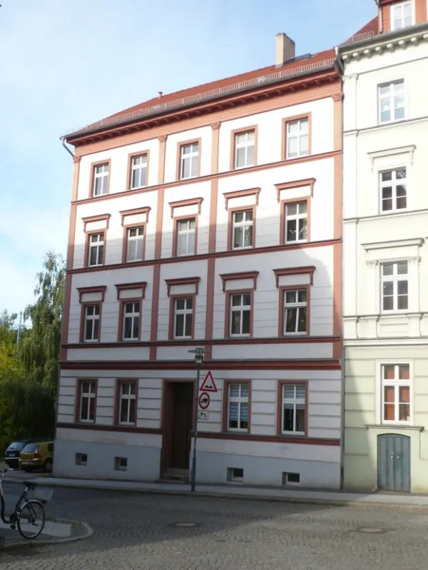 Ab SOFORT FREI! 63 m² - 2-Zi. Altbau-Wohnung (saniert) in Altberesinchen, 2. Etage