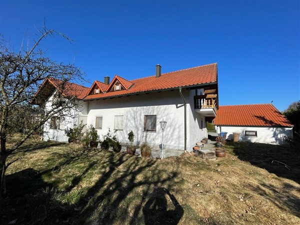 VERKAUFT! großzügiges Wohnhaus in Vilshofener Bestlage, 3 Wohneinheiten möglich, Bj. 93