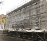 Fassade in Arbeit