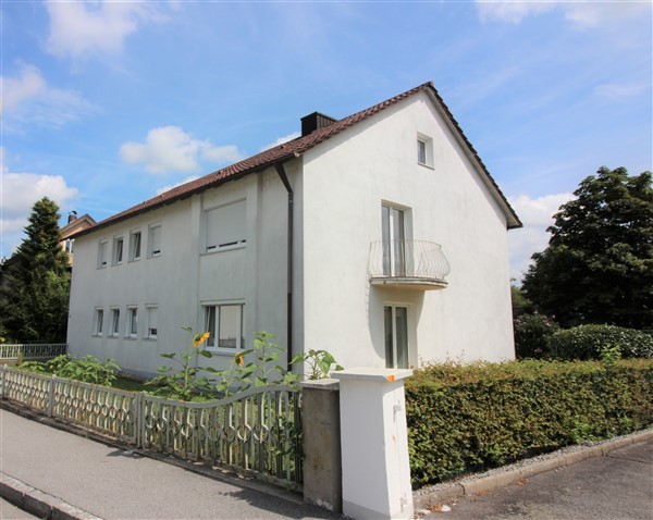 VERMIETET! Renovierte 5- Zi- Wohnung, zentral in Vilshofen