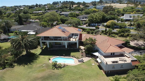 SÜDAFRIKA Gästehaus oder private Residenz, mehrere Wohnungen, großes Grundstück und tolle Lage