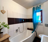 Badezimmer-Gästezimmer EG